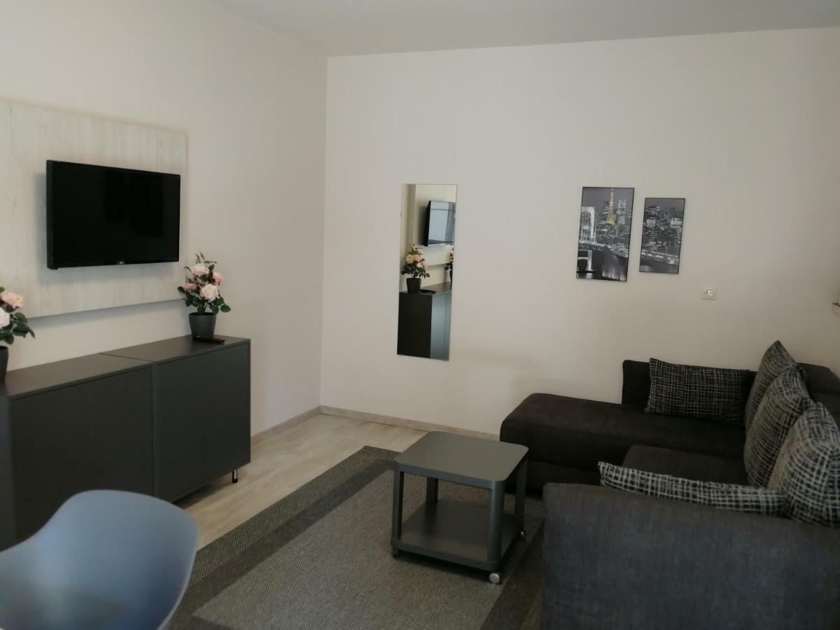 Ovar Apartman Мошонмадьяровар Экстерьер фото