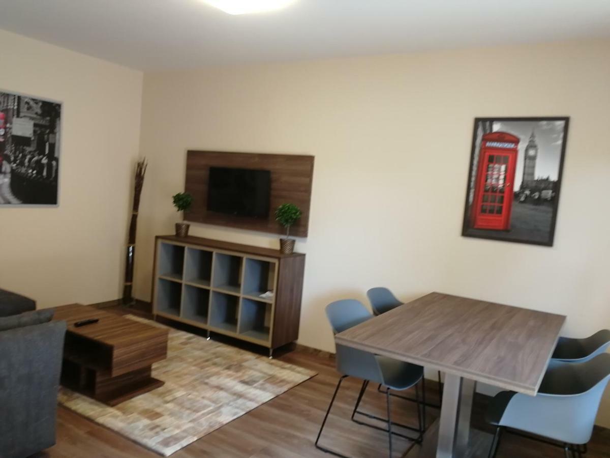 Ovar Apartman Мошонмадьяровар Экстерьер фото
