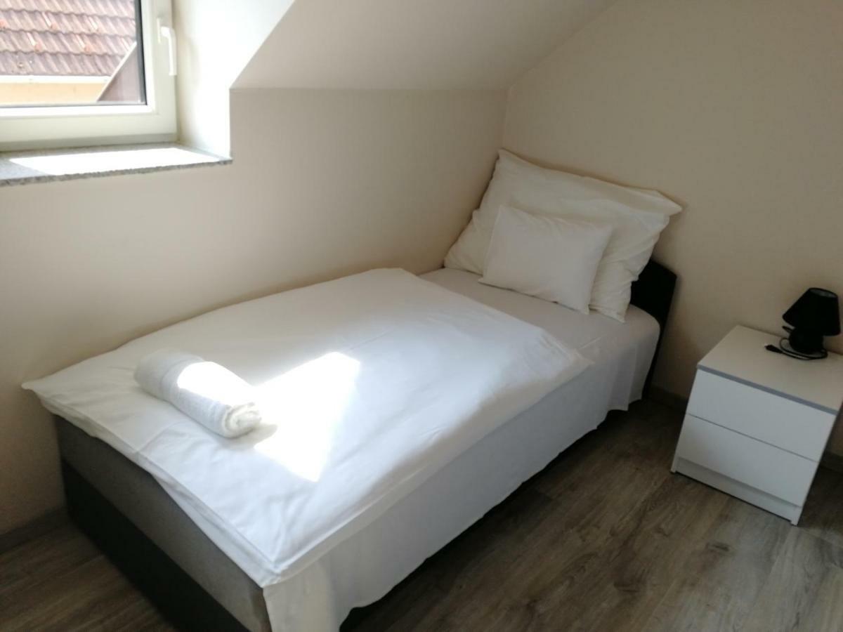Ovar Apartman Мошонмадьяровар Экстерьер фото