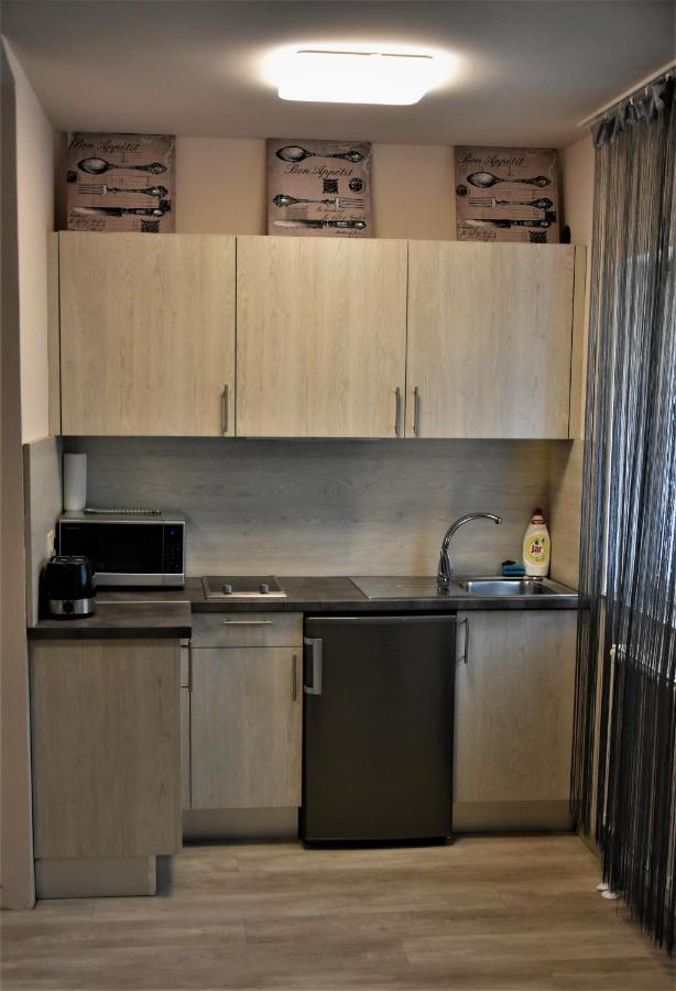 Ovar Apartman Мошонмадьяровар Экстерьер фото